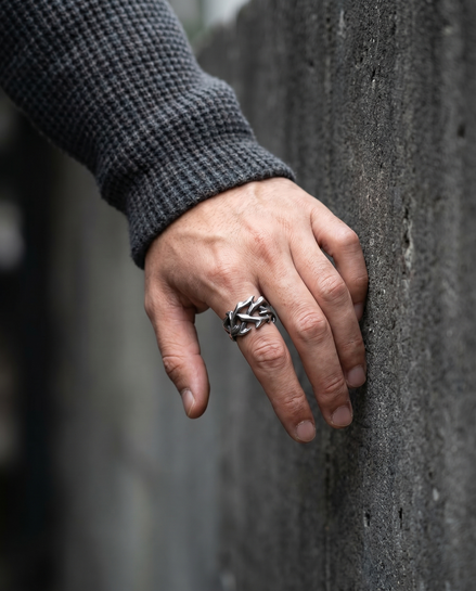 CROWN OF THORNS RING